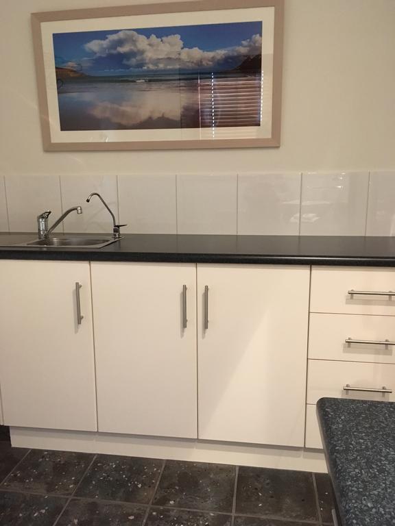 Wine And Roses Bed And Breakfast Adelaide Bagian luar foto